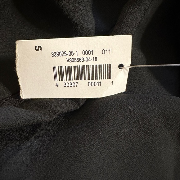 NWT Old Navy black floral bottom dress. - Picture 6 of 11